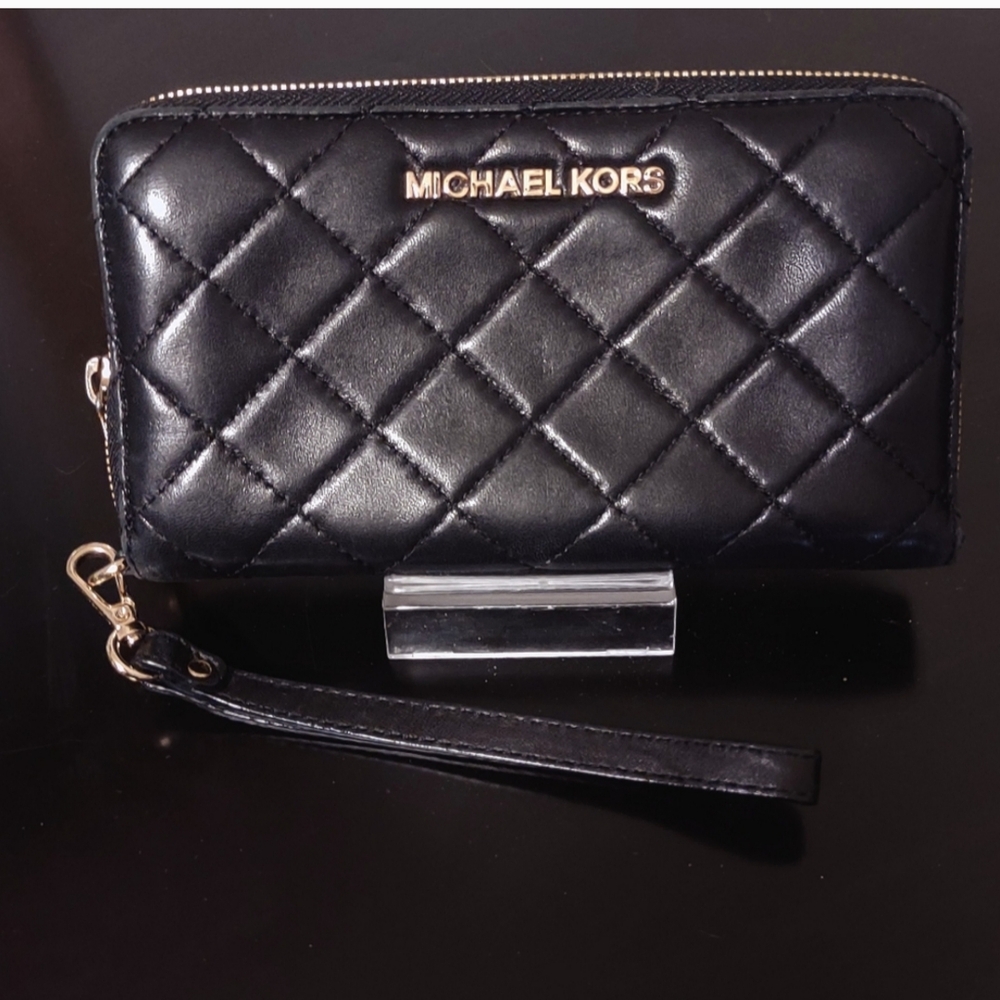 Michael Kors Black Quilted Wallet